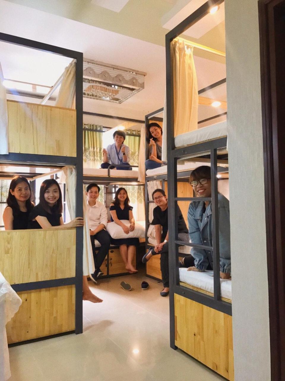 The Lily Hostel & Coffee Thành Pho Ho Chí Minh Esterno foto